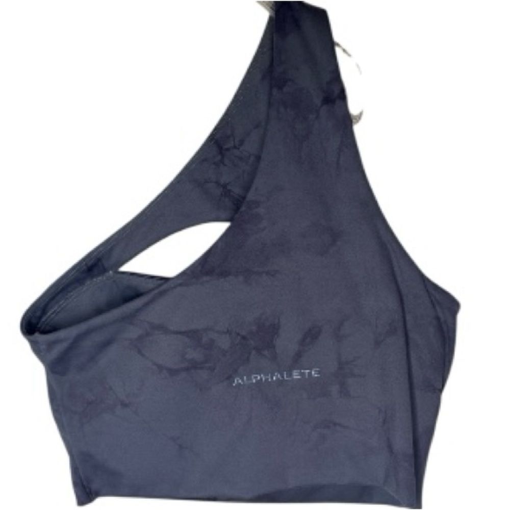Alphalete Women's Alphalux Asymmetrical One Shoulder Sports Bra. Size Medium.